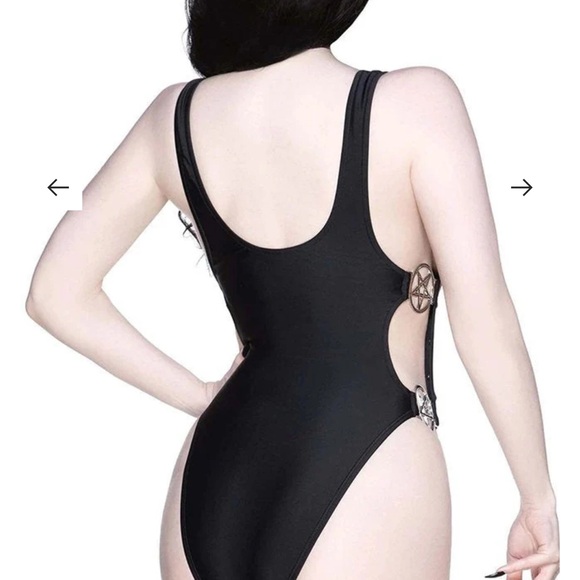 Stylish Black One Piece - Picture 3 of 3